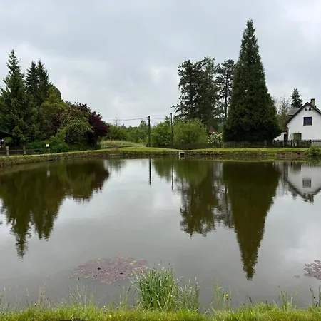 Domecek Drahuska - Own Fishing Feriehus Janov